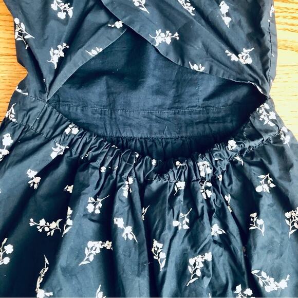 NORDSTROM Fit & Flare Navy White Floral Pleated Sleeveless Girl’s Girl’s Size 16 - Picture 8 of 10